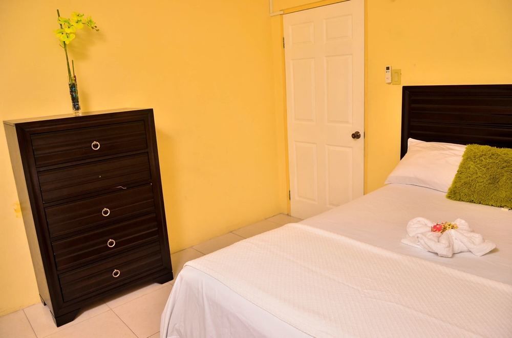 Kingston Sunset Guest Apartment I Екстериор снимка